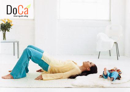 Mẹo giảm đau lưng cho phụ nữ sau sinh